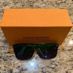 Louis Vuitton Waimea Rainbow